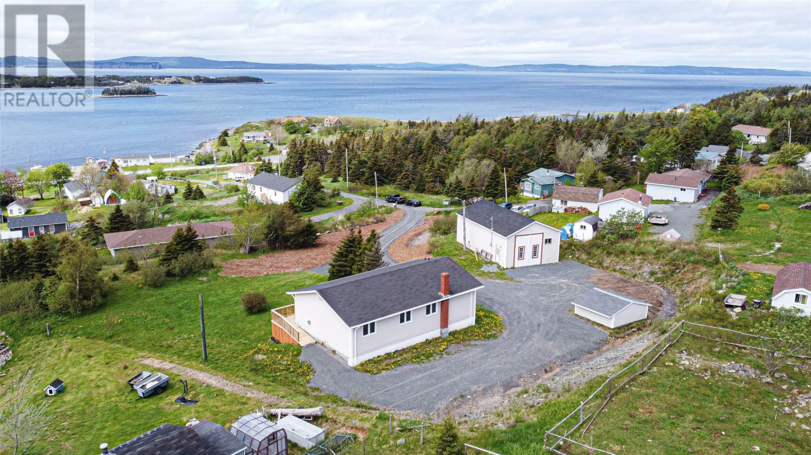 Photo de la propriété:  11 Church Road  NL A0B 2P0 