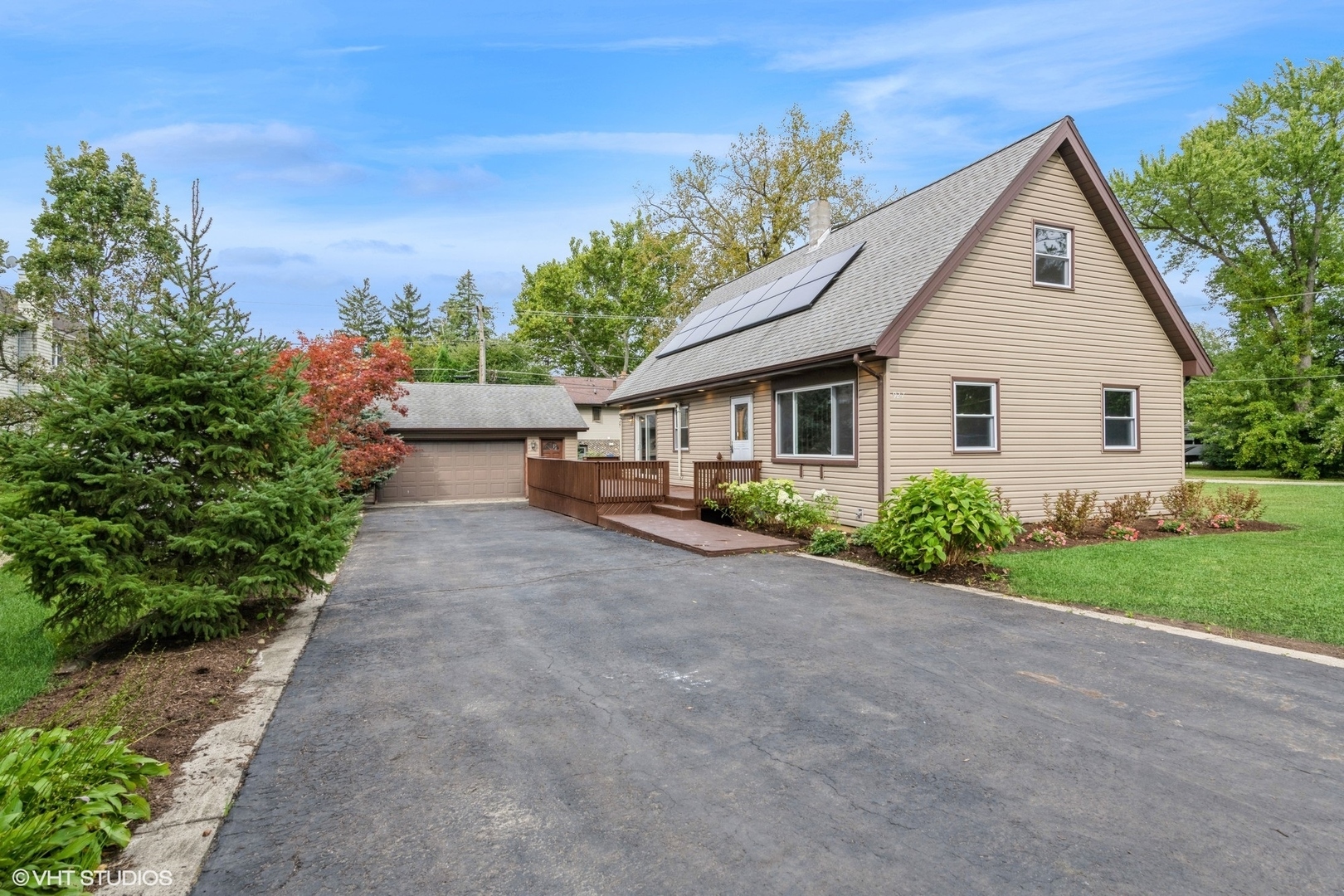 Property Photo: 927 Monroe Avenue IL 60084