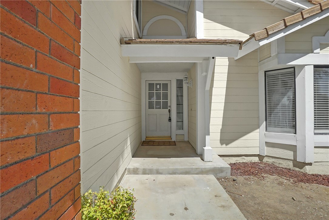 Property Photo:  23955 Ingomar Street  CA 91304 