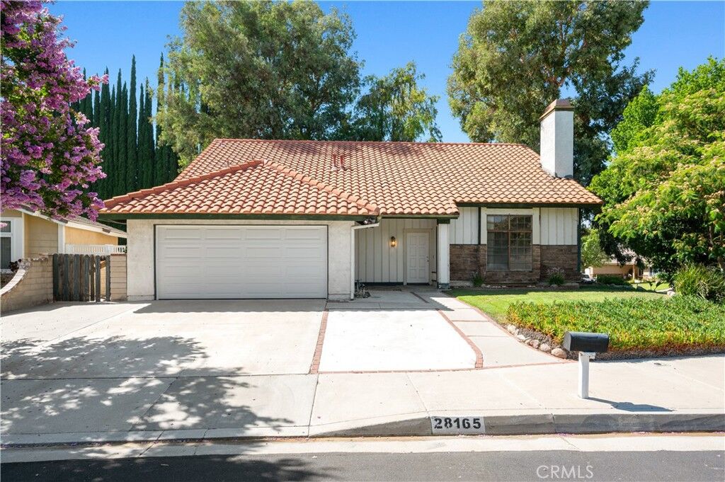 Property Photo:  28165 Ebb Court  CA 91350 