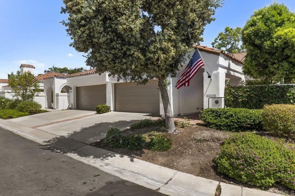 Property Photo:  4708 Barcelona Way  CA 92056 