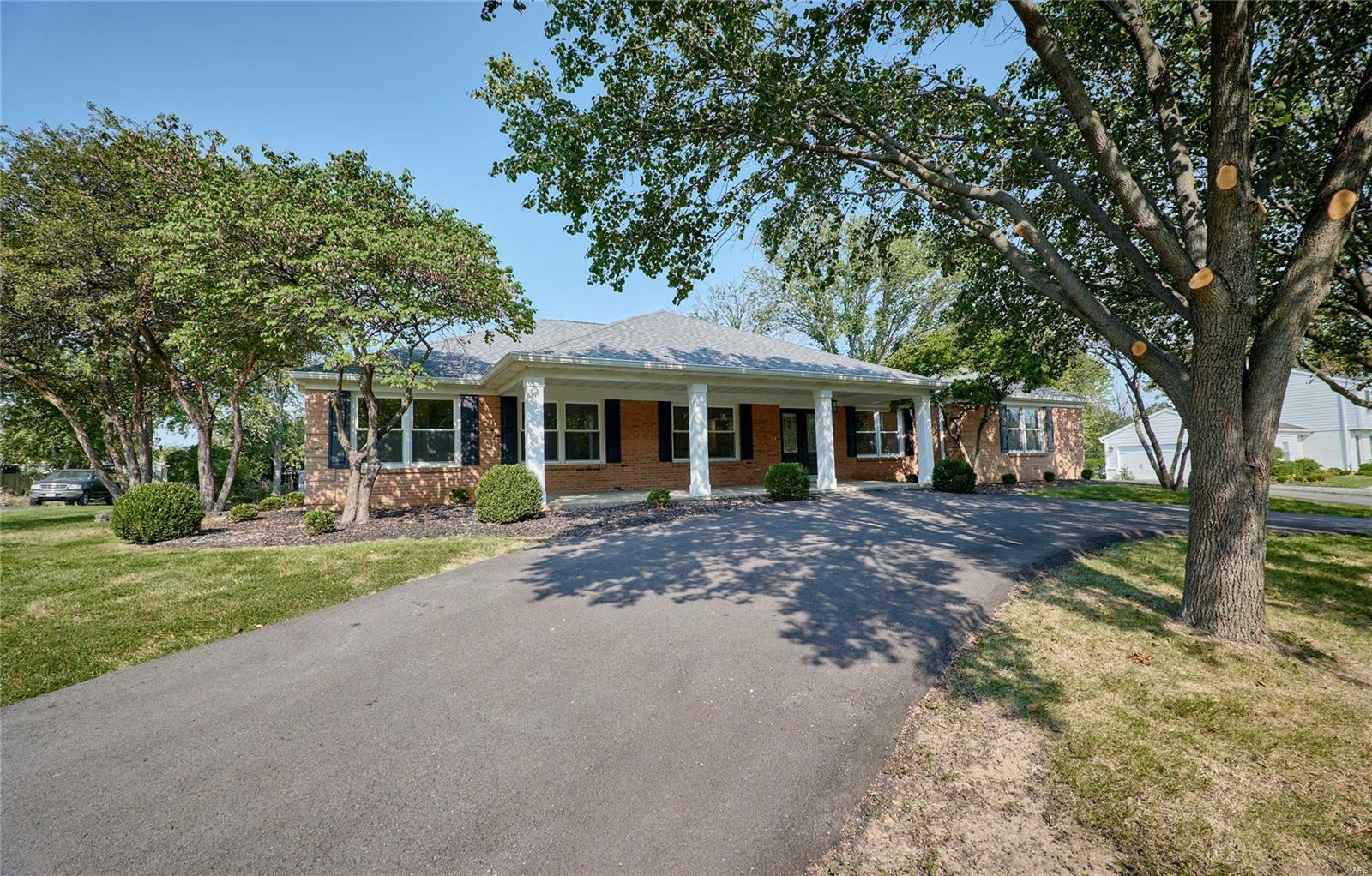 Property Photo:  1323 Brynnwood Drive  MO 63124 