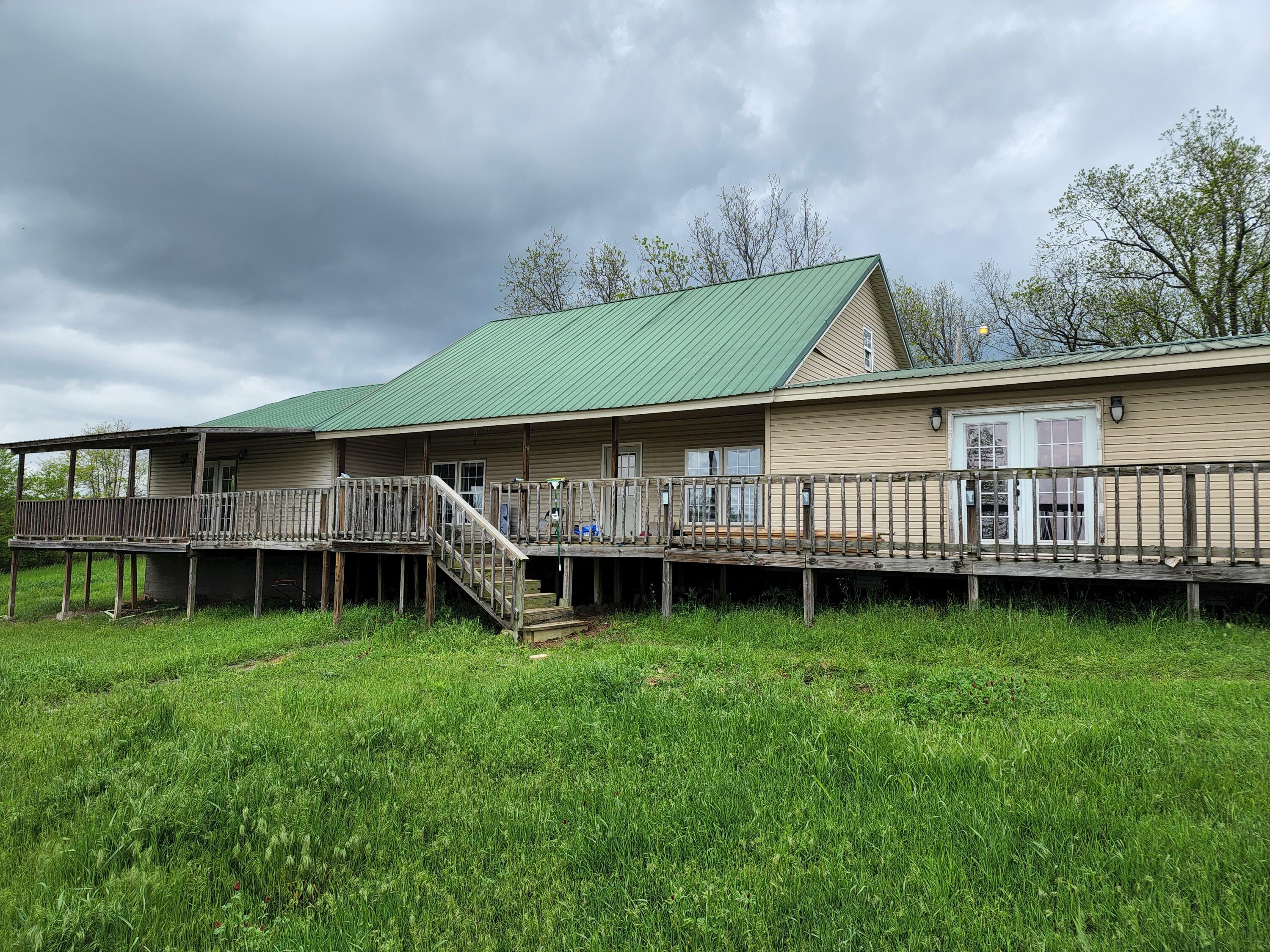 Property Photo:  702 Rabbit Hill Road  AR 72840 