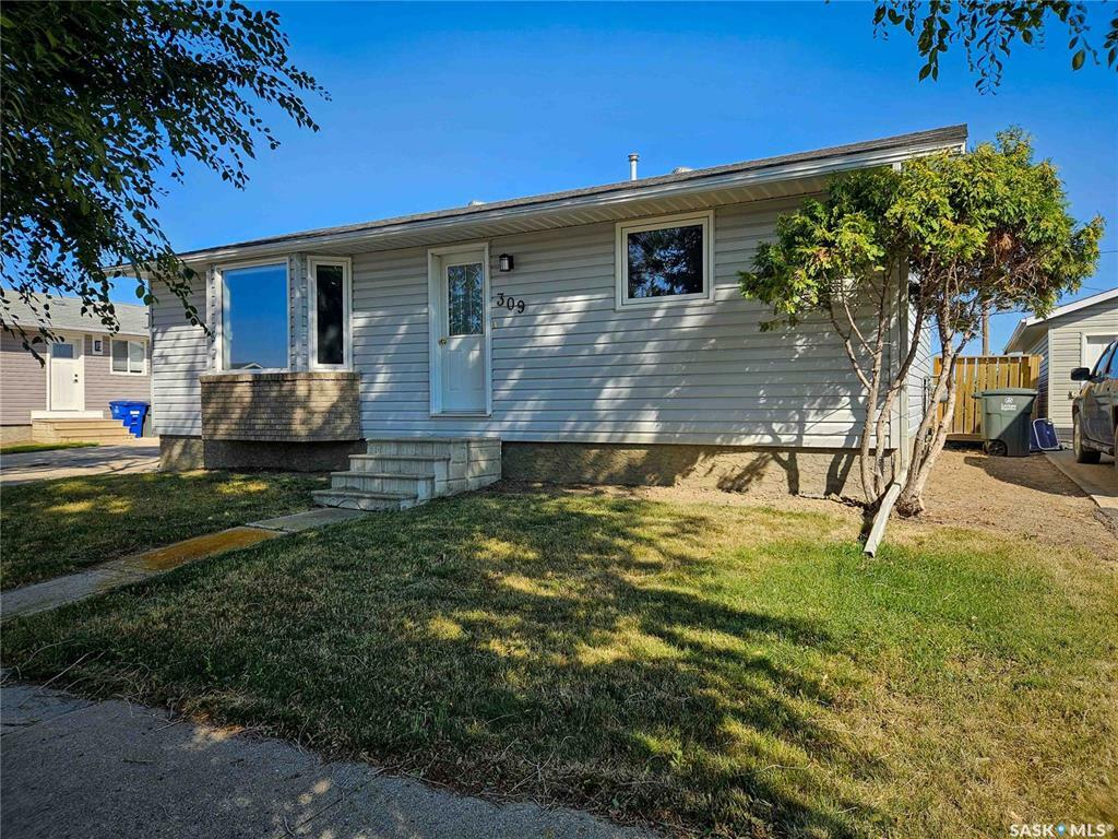 309 7th Avenue W  Rosetown SK S0L 2V0 photo