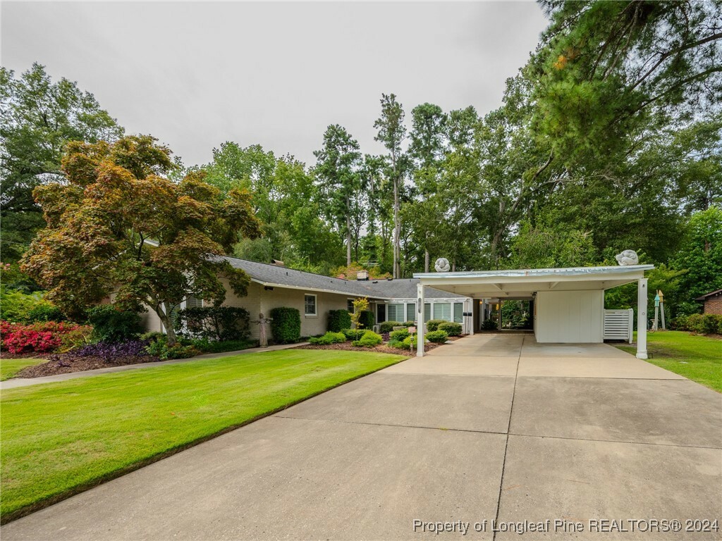 Property Photo:  1021 Riverside Boulevard  NC 28358 