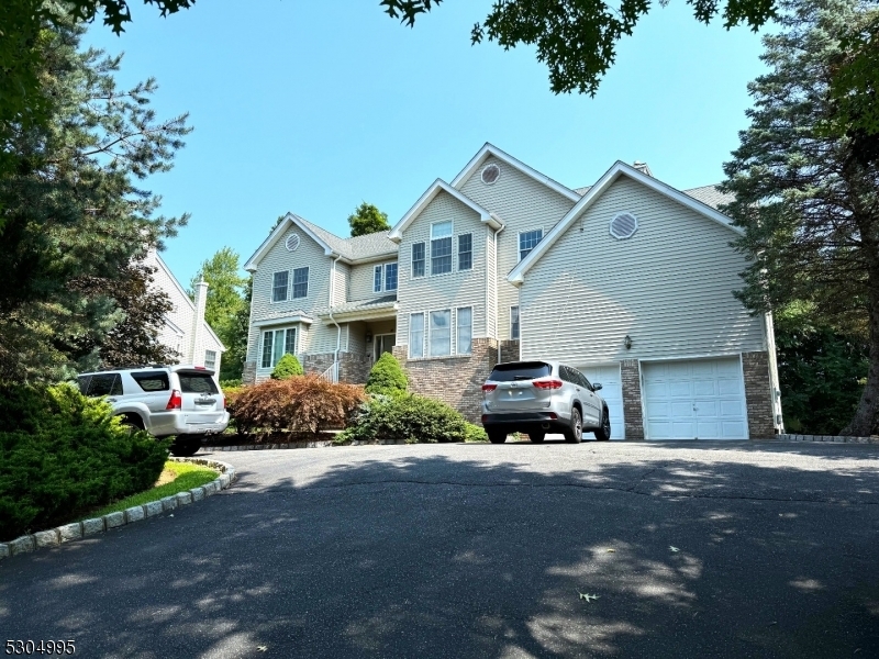 Property Photo:  20 Hillside Dr  NJ 07936 