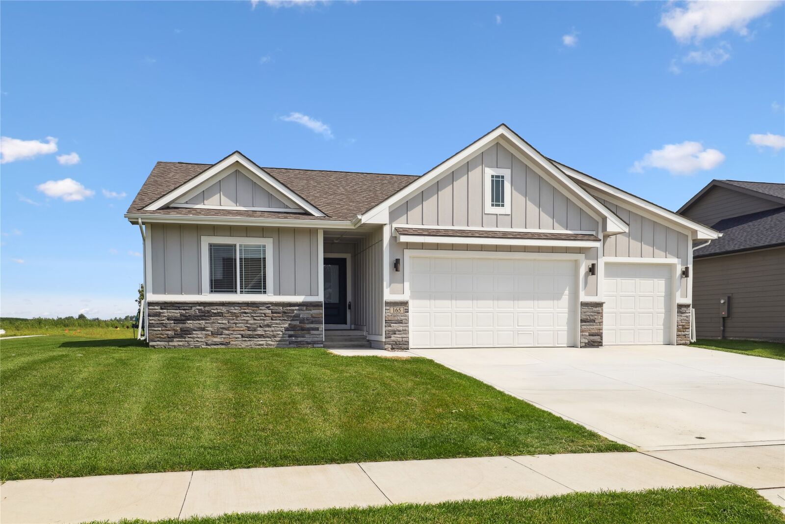 Property Photo:  165 NW Ashley Court  IA 50263 