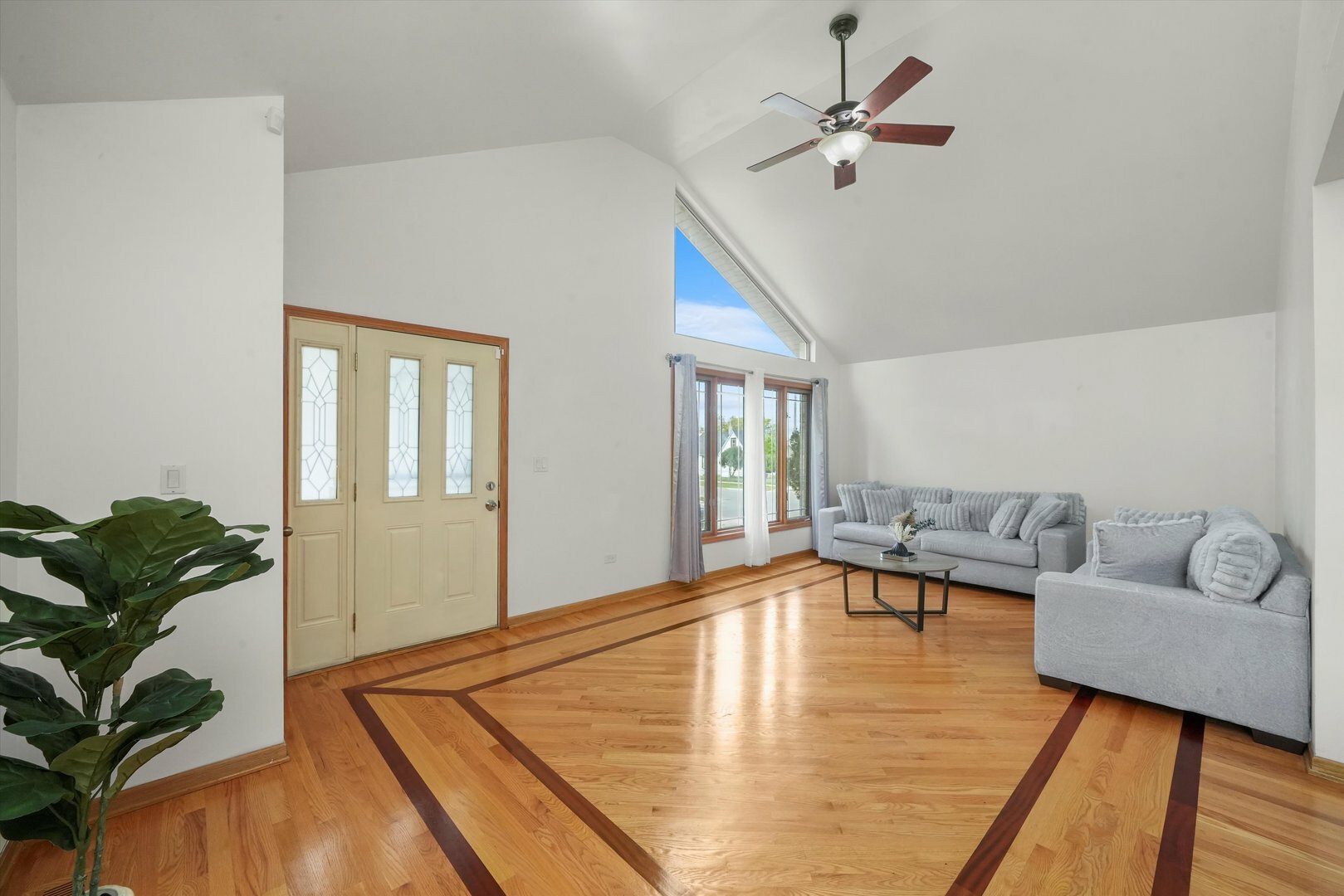 Property Photo:  4805 S Lockwood Avenue  IL 60638 