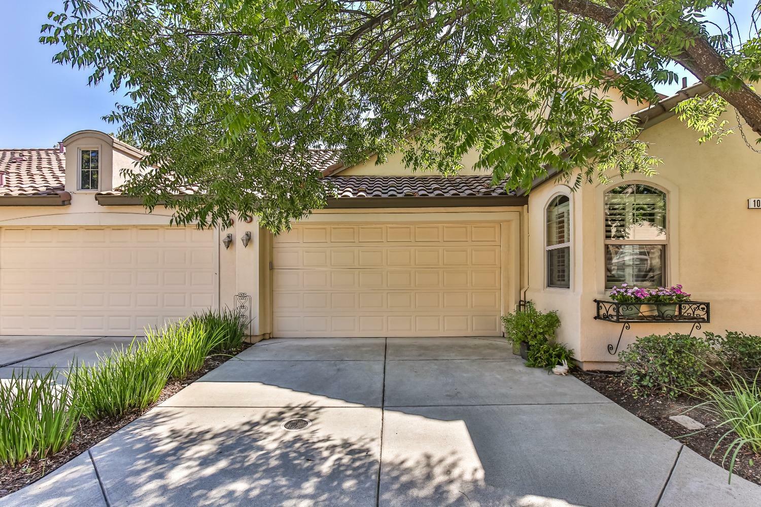 Property Photo:  1033 Venice Lane  CA 95747 