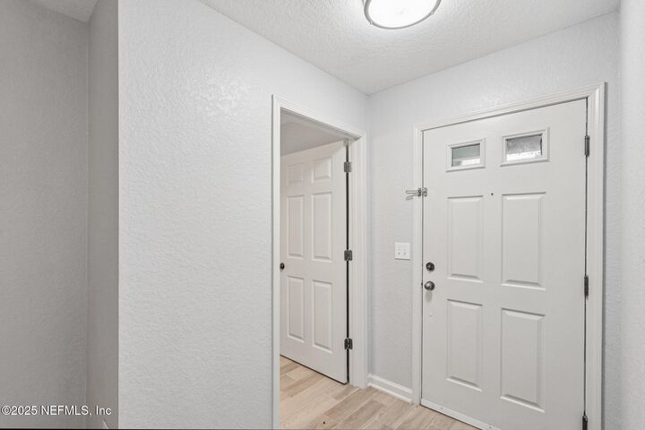 Property Photo: 8550 Argyle Business Loop 1507 FL 32244