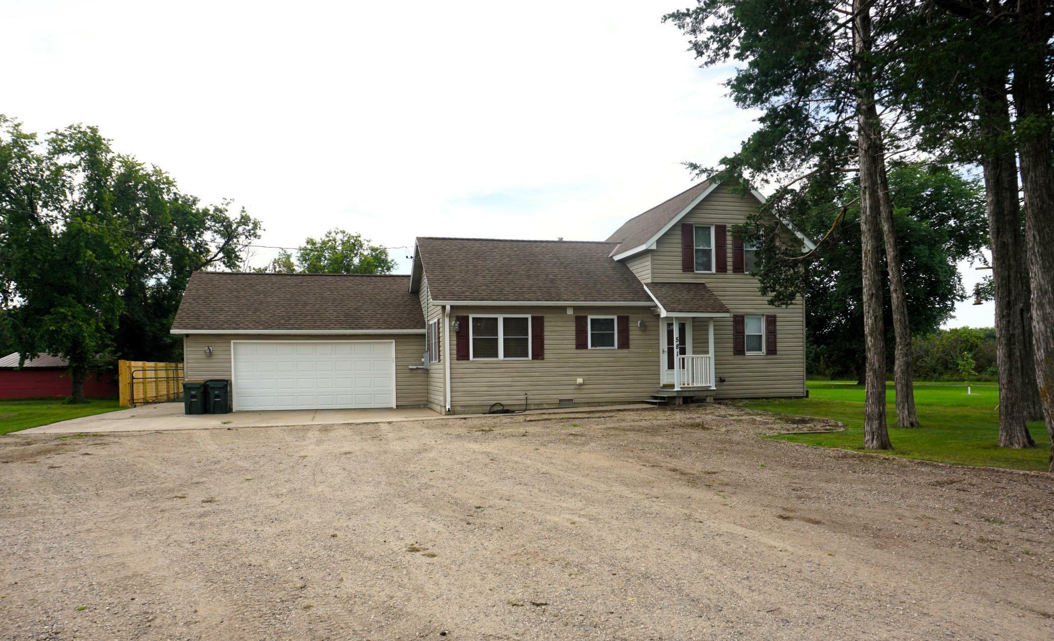 Property Photo:  581 Main Street W  MN 56368 