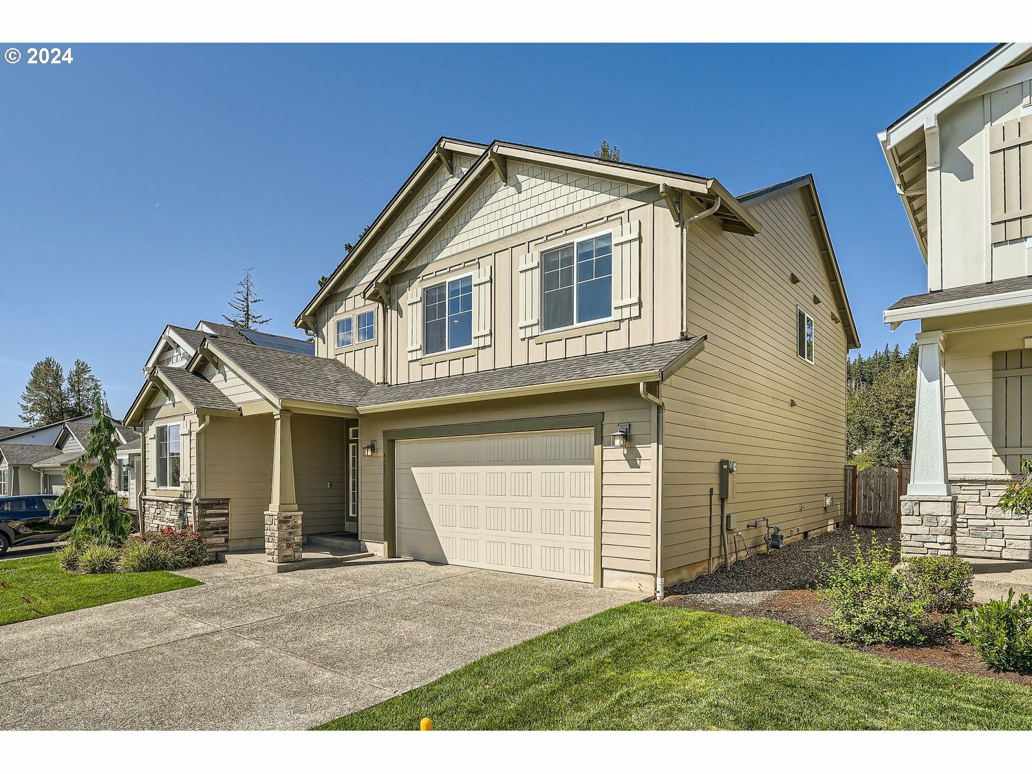 Property Photo:  6301 N 89th Ave  WA 98607 