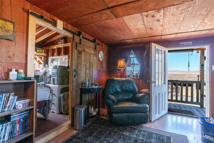 Property Photo: 1005 Ashcroft Drive WA 98823