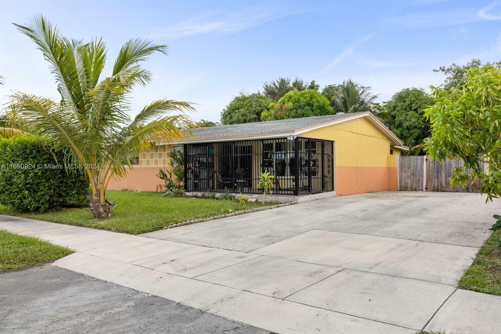 Property Photo:  18930 NW 14th Ave  FL 33169 