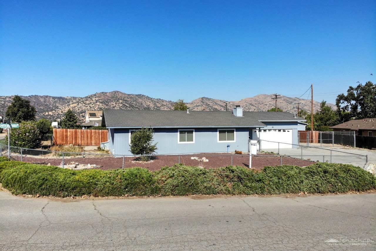 Property Photo:  20301 Sierra Avenue  CA 93561 