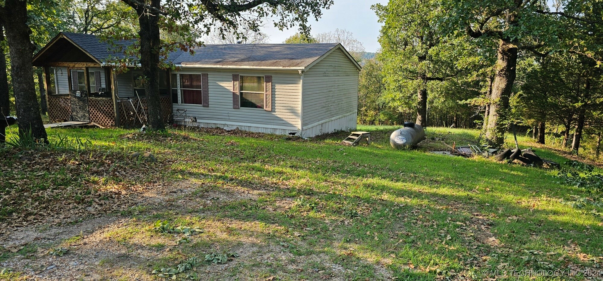 Property Photo:  447275 E 988 Rd Road  OK 74435 