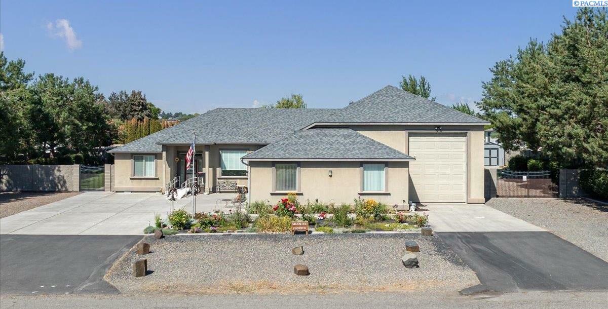 Property Photo:  4305 W. Livingston Rd.  WA 99301-2503 