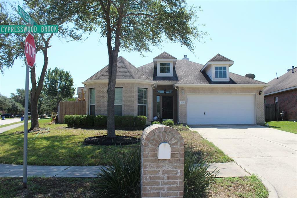 Property Photo:  526 Cypresswood Brook  TX 77373 