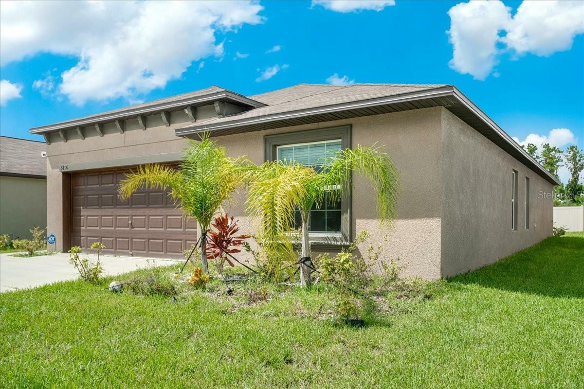 Property Photo:  5436 Blue Azure Drive  FL 33598 