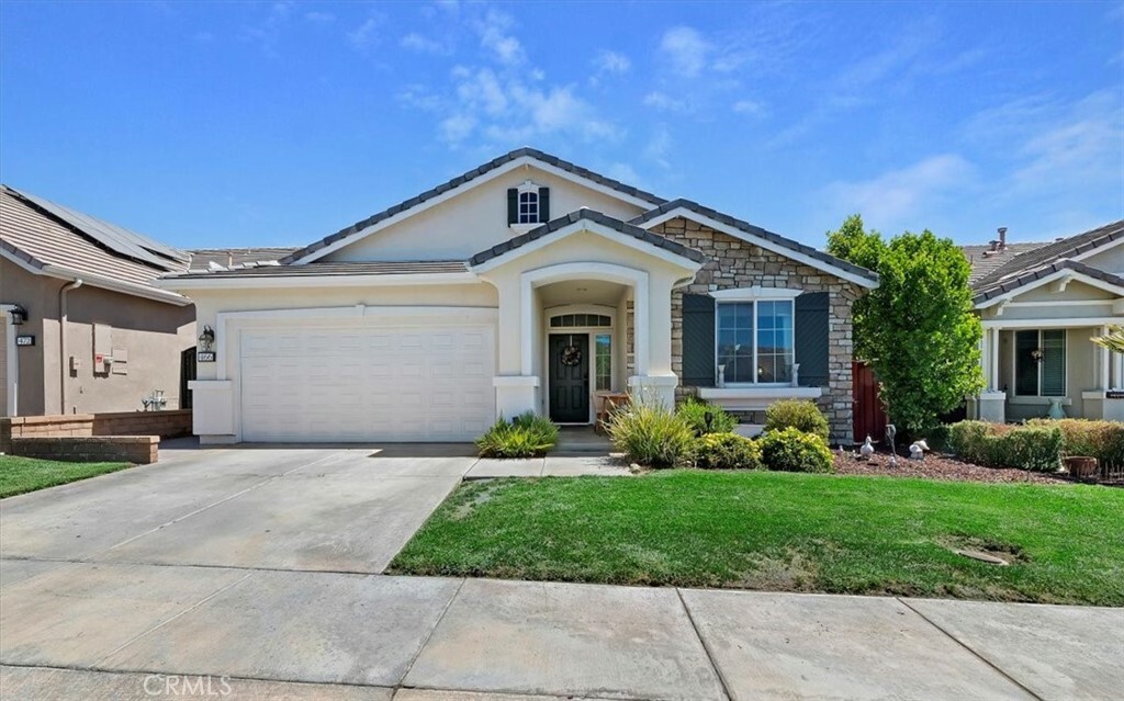 Property Photo:  466 Casper Drive  CA 92545 