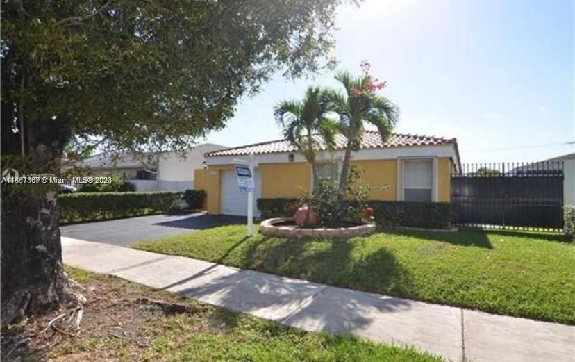 Property Photo:  11570 SW 83rd Ter 0  FL 33173 