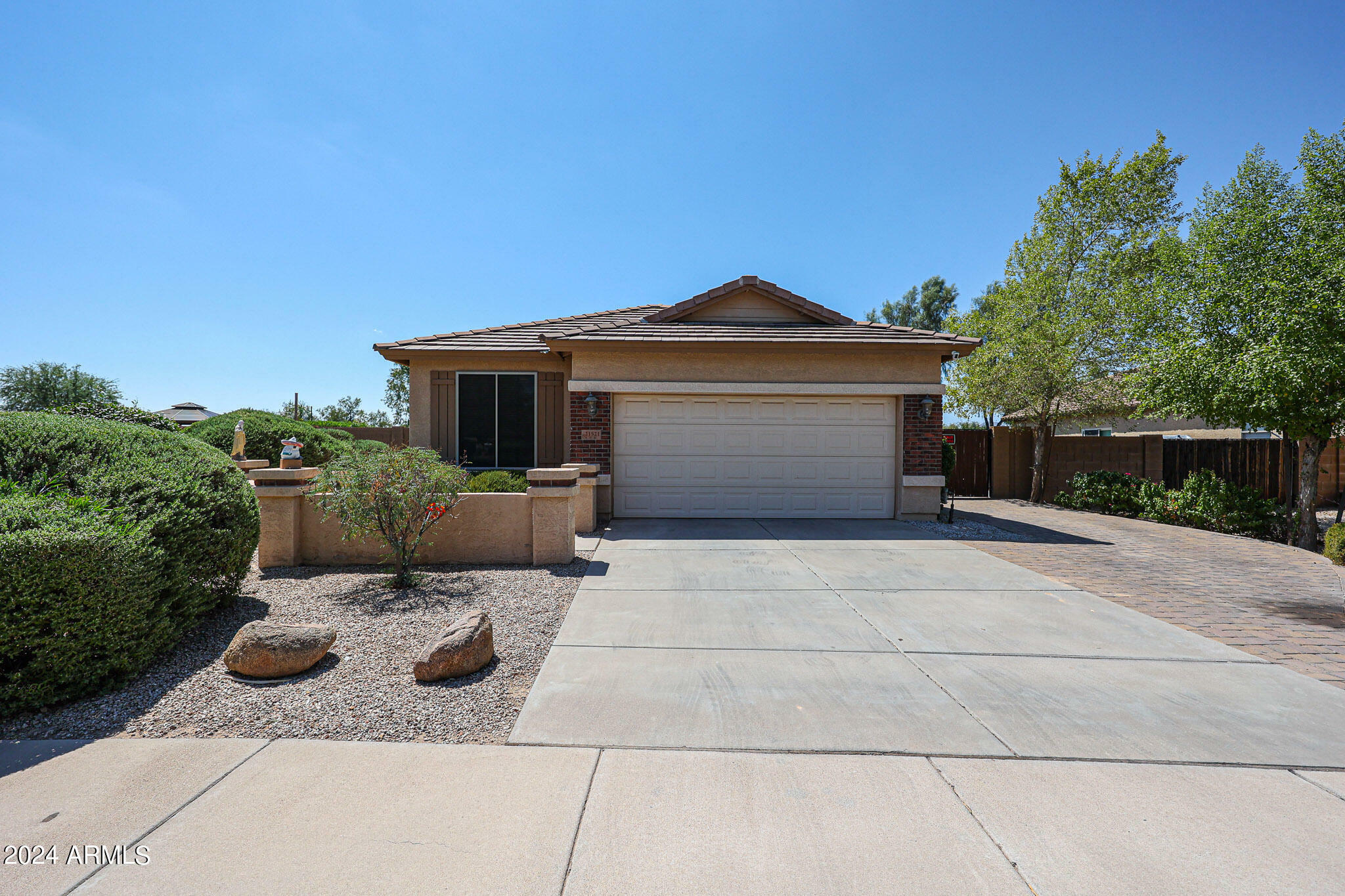 21521 E Calle De Flores --  Queen Creek AZ 85142 photo