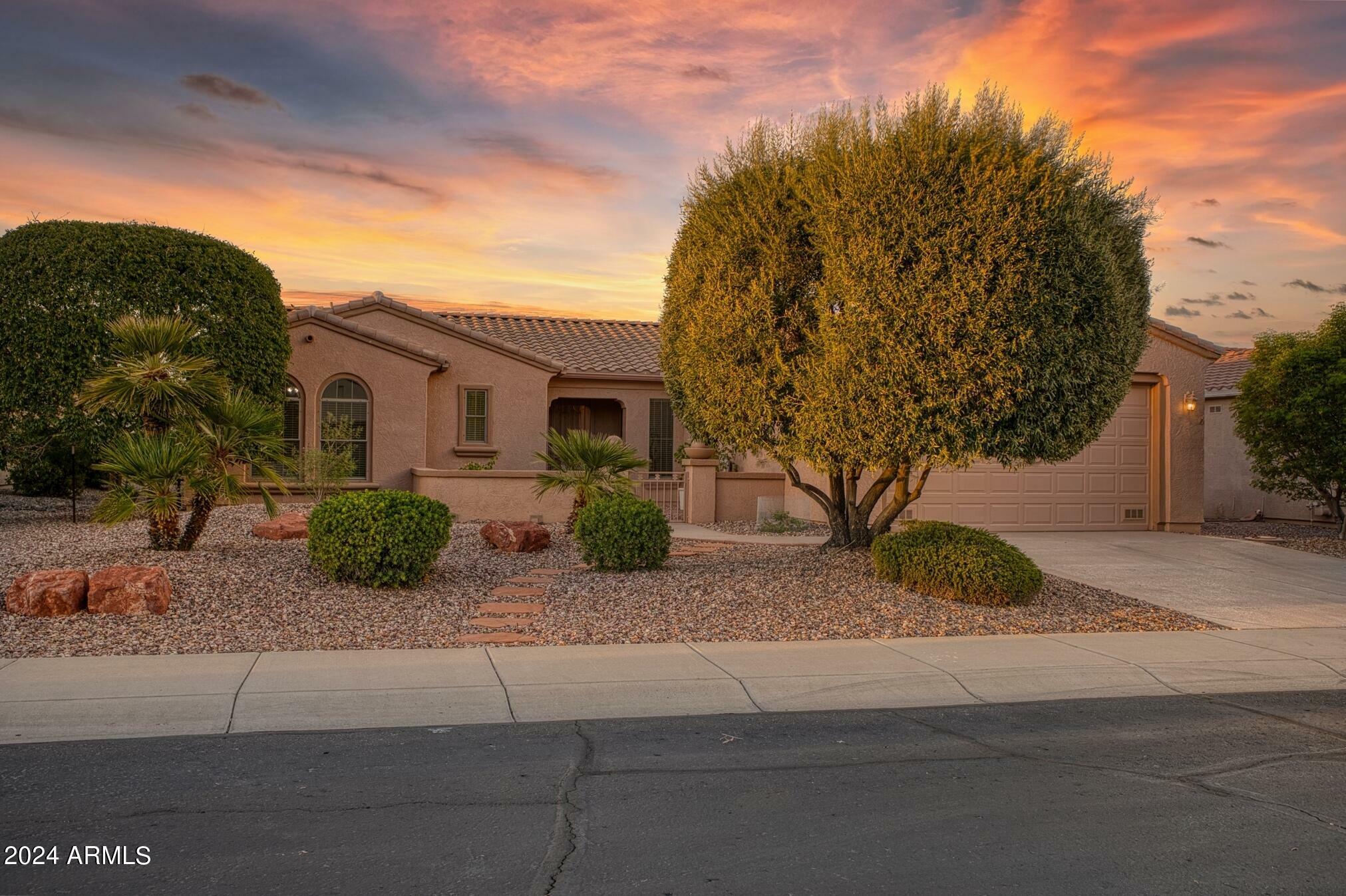 Property Photo:  16520 W Flora Lane  AZ 85387 