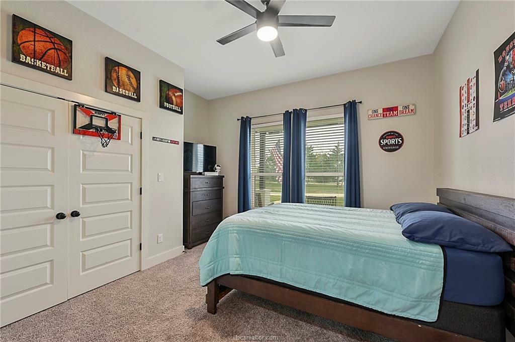 Property Photo: 11027 Oak Lake Road TX 77808-7031