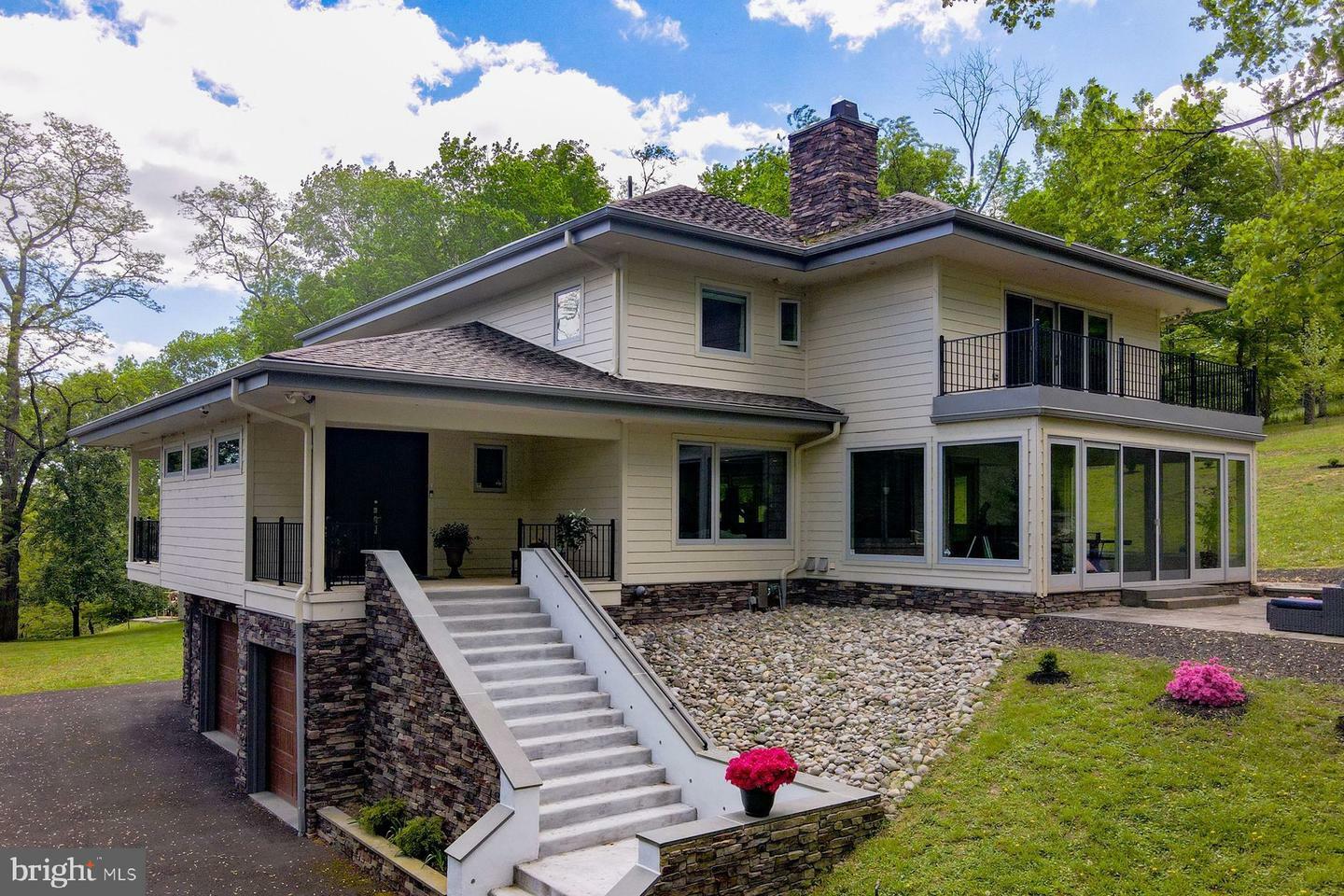 Property Photo:  282 Aqueduct Road  PA 18977 