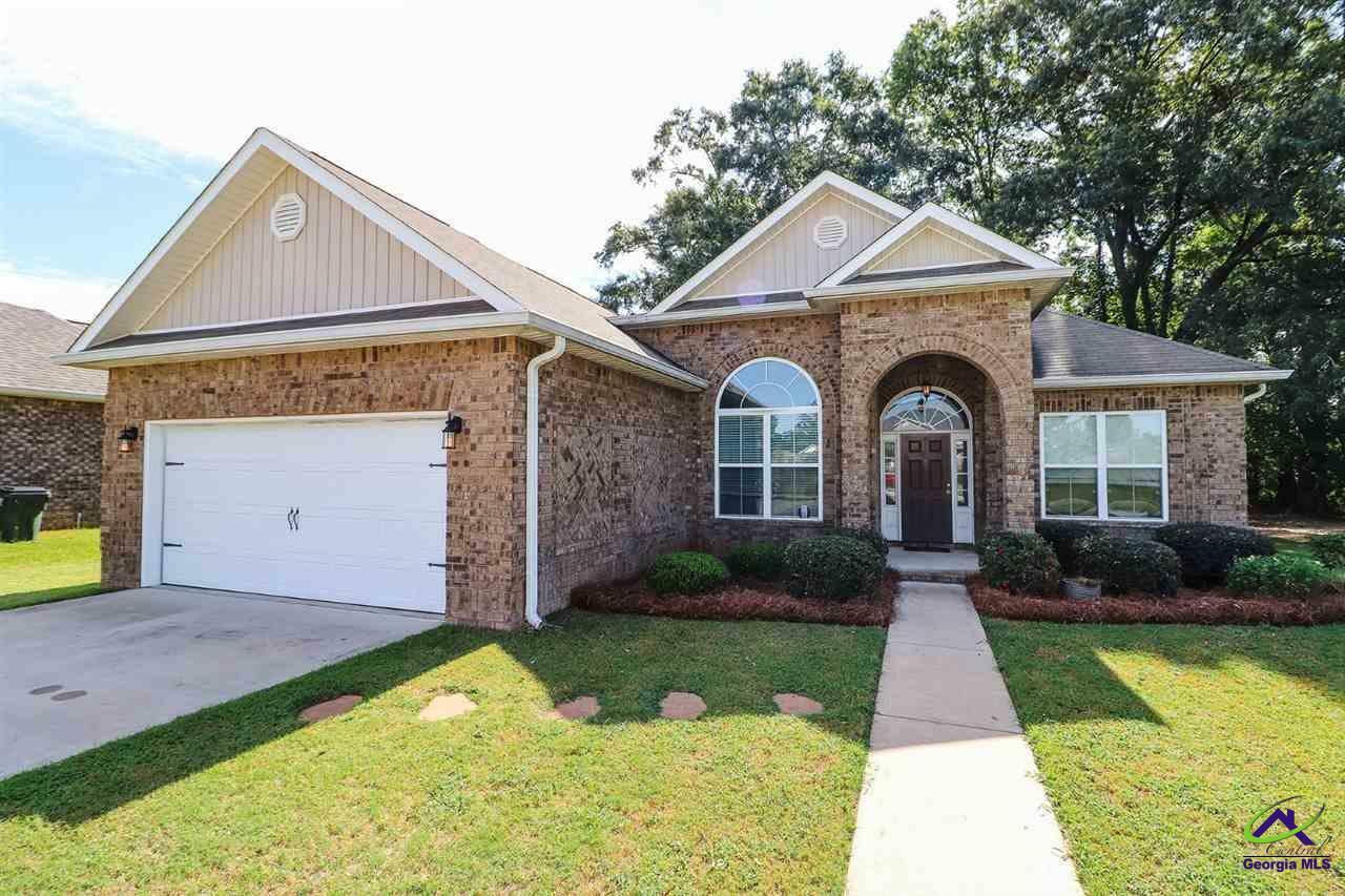 Property Photo: 306 Charlestown Way GA 31005