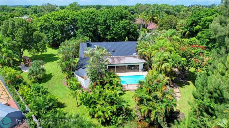 Property Photo:  15144 Tall Oak Avenue  FL 33446 