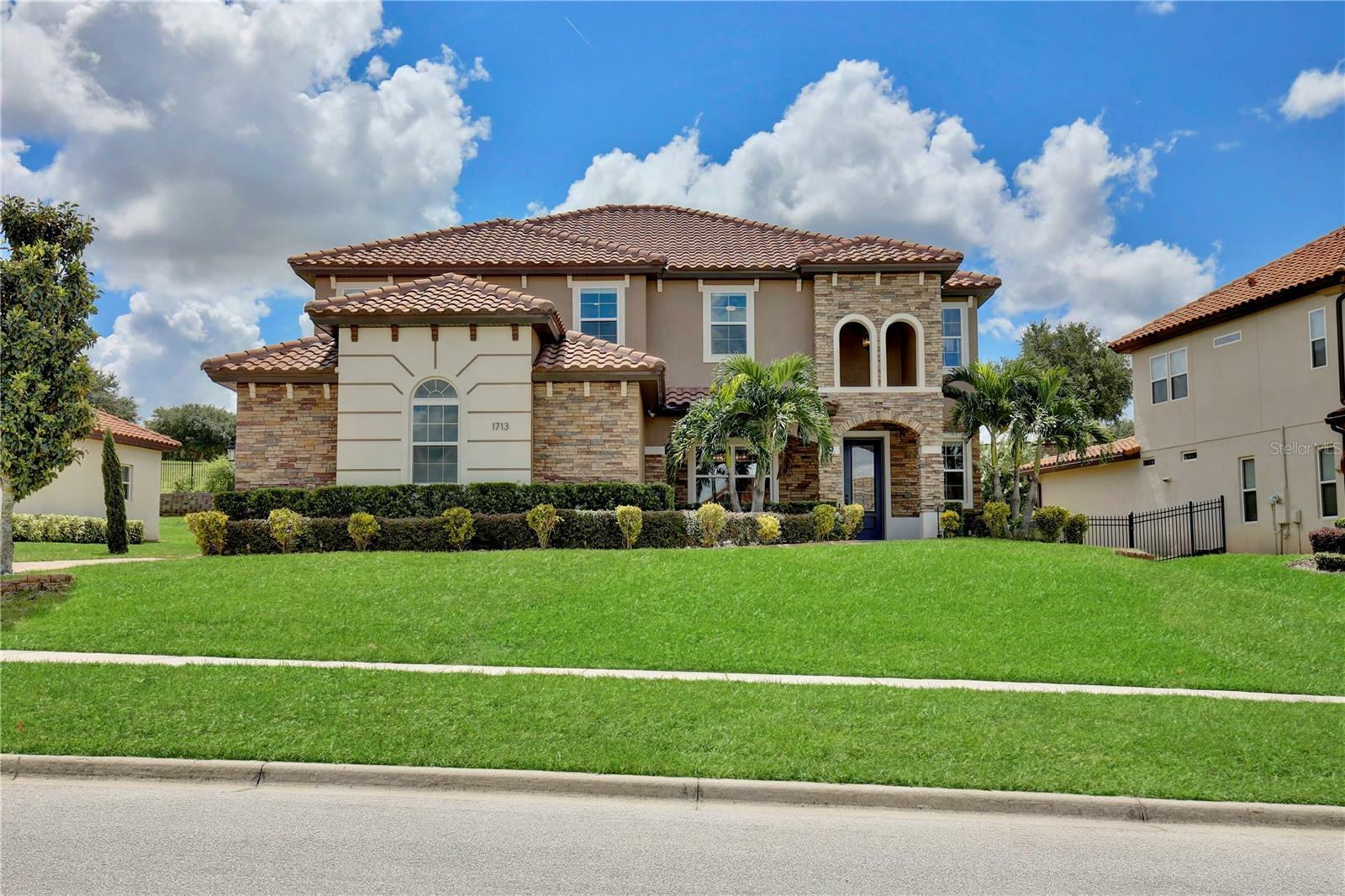 Property Photo:  1713 Bella Lago Drive  FL 34711 