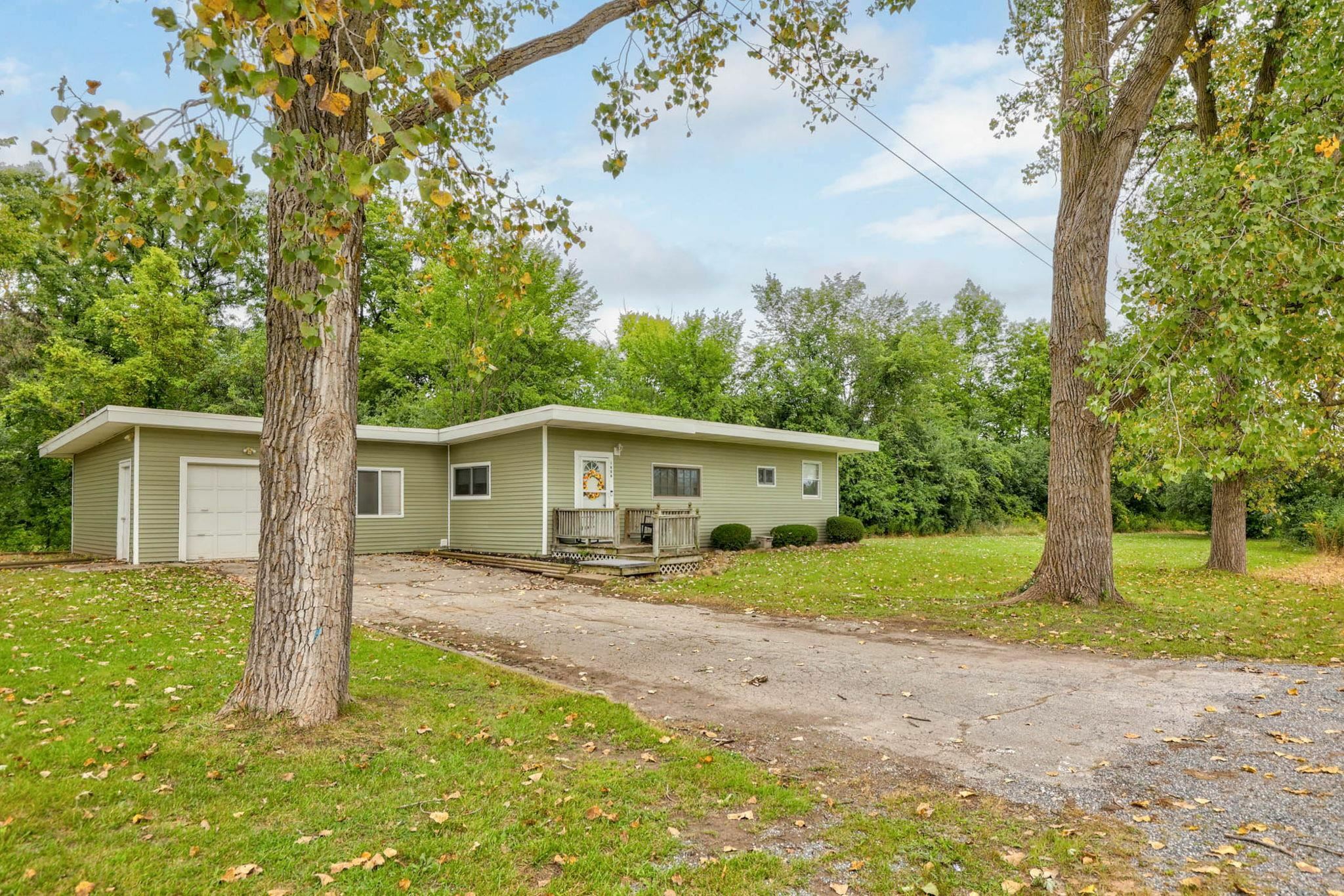 Property Photo:  1906 Banner Road  MI 48601 