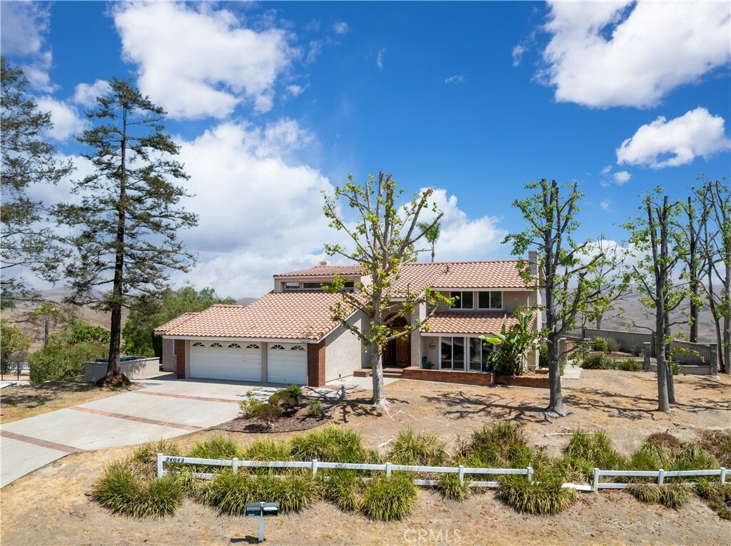 Property Photo:  24042 Falcons View Drive  CA 91765 