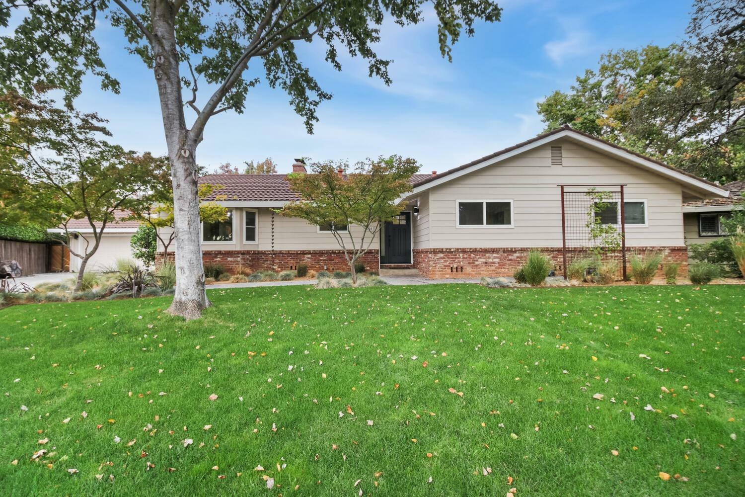 Property Photo:  2701 Lacy Lane  CA 95821 