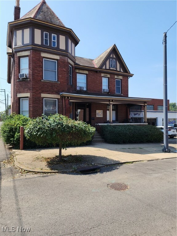 Property Photo:  616 South Street  OH 43701 