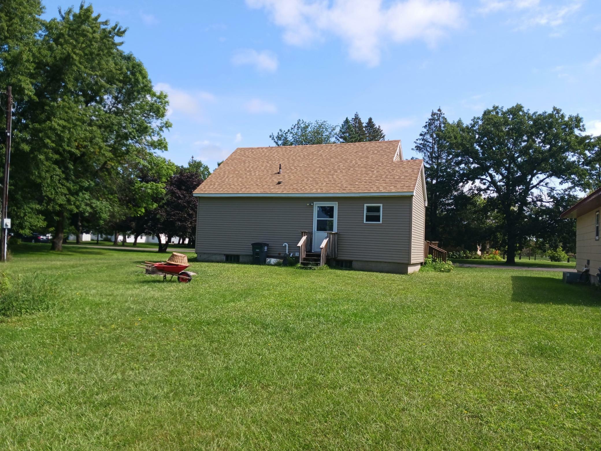 Property Photo:  311 Oak Street S  MN 56359 