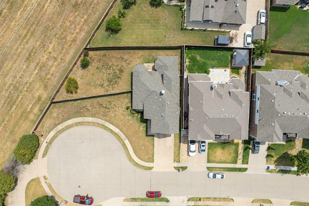 Property Photo: 2711 Eastland Drive TX 75052