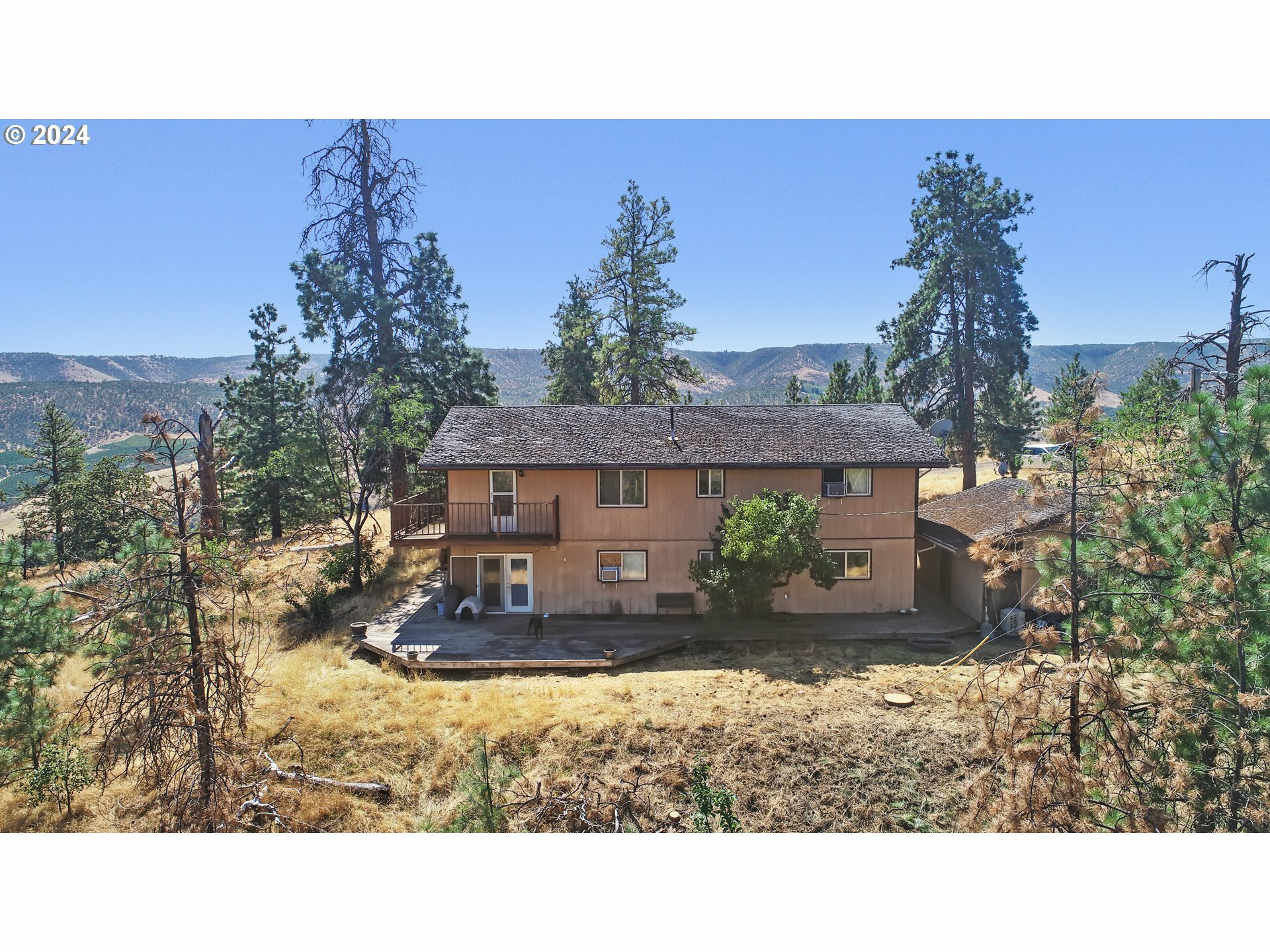 Property Photo:  5656 Cherry Heights Rd  OR 97058 