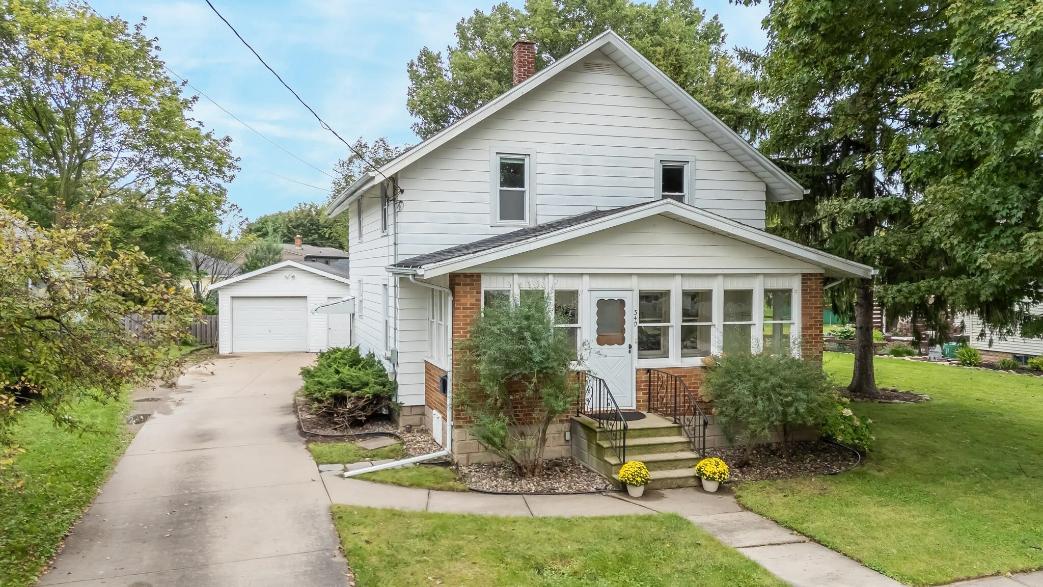 Property Photo:  340 W Foster Street  WI 54915 