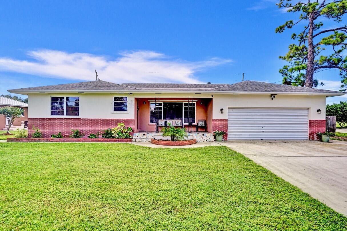 Property Photo: 4306 Waterway Drive FL 33462