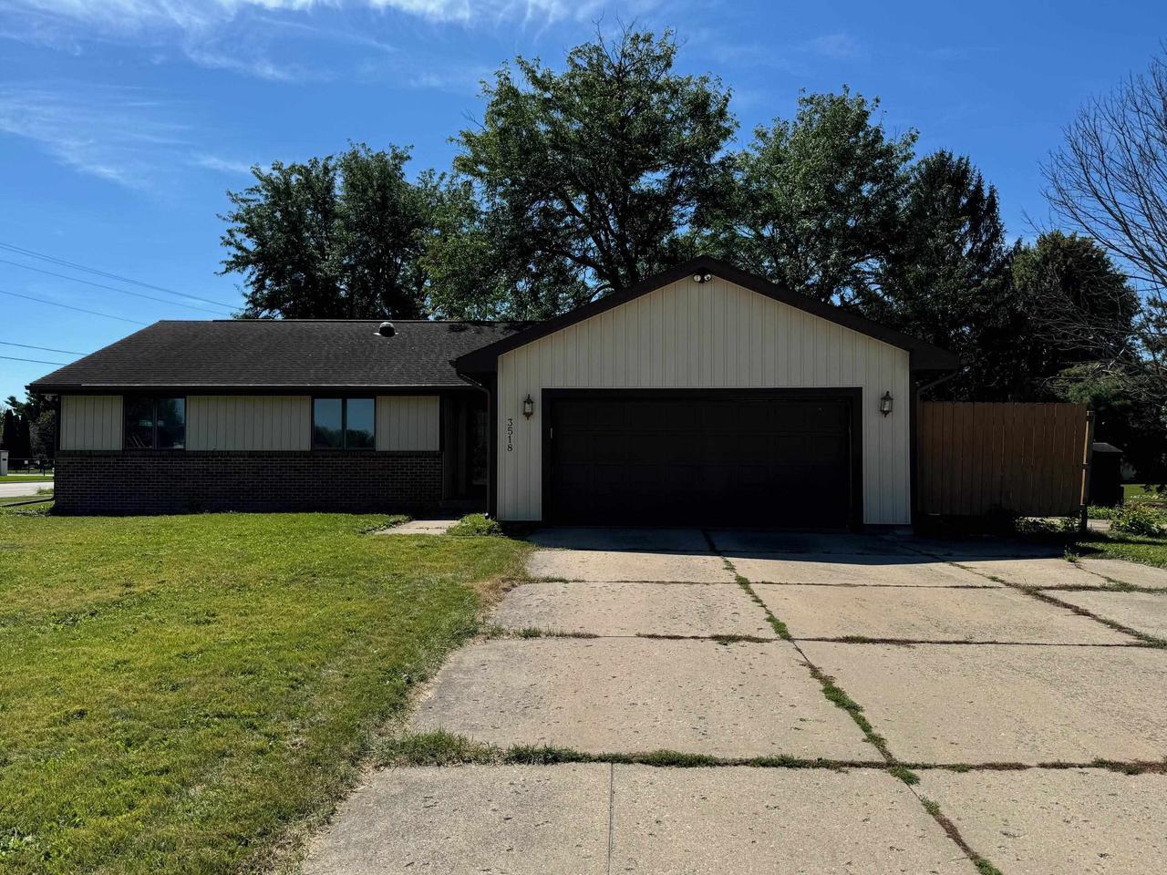 Property Photo:  3518 Canterbury Lane  WI 53546 