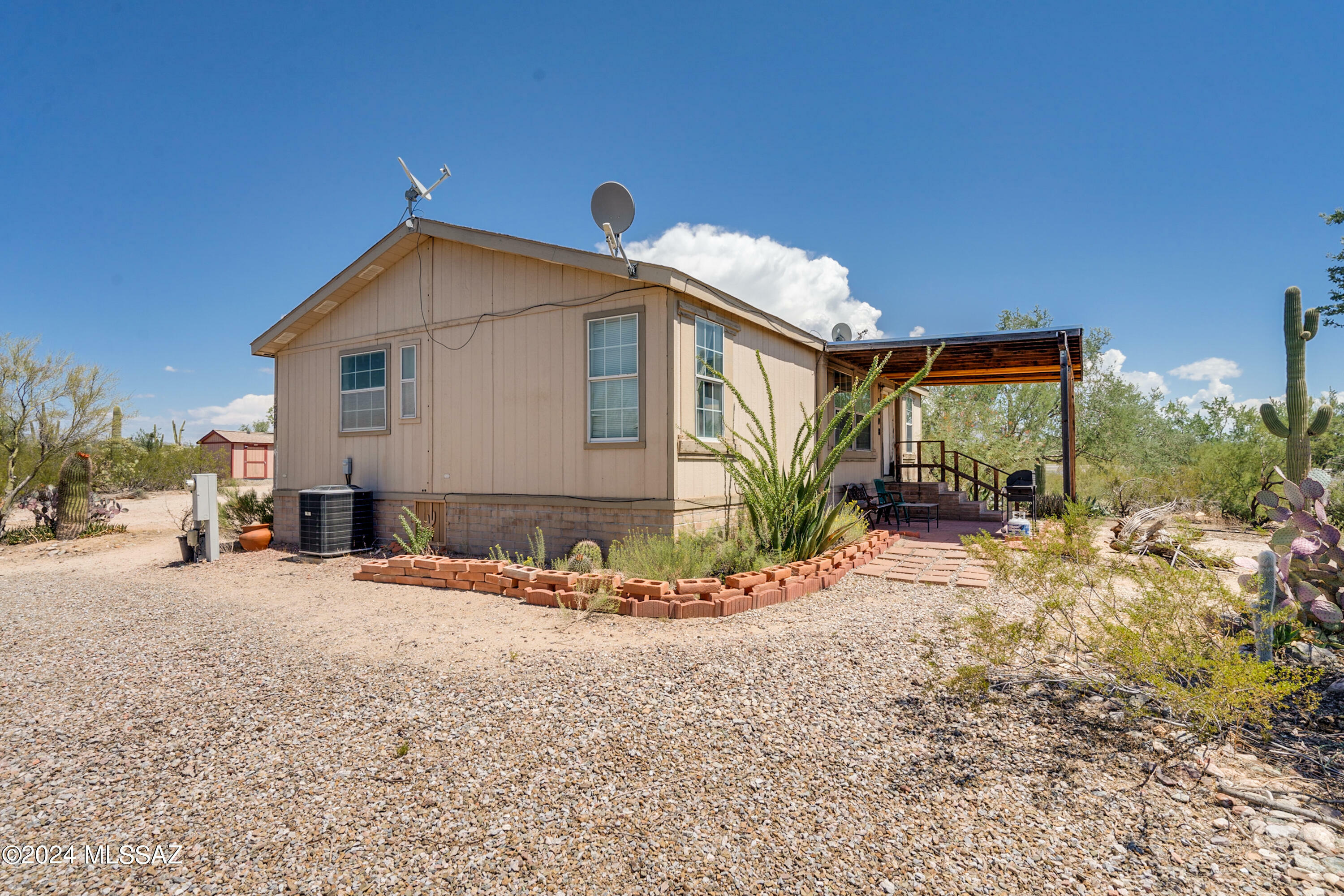 Property Photo:  5808 W Twin Peaks Road  AZ 85742 