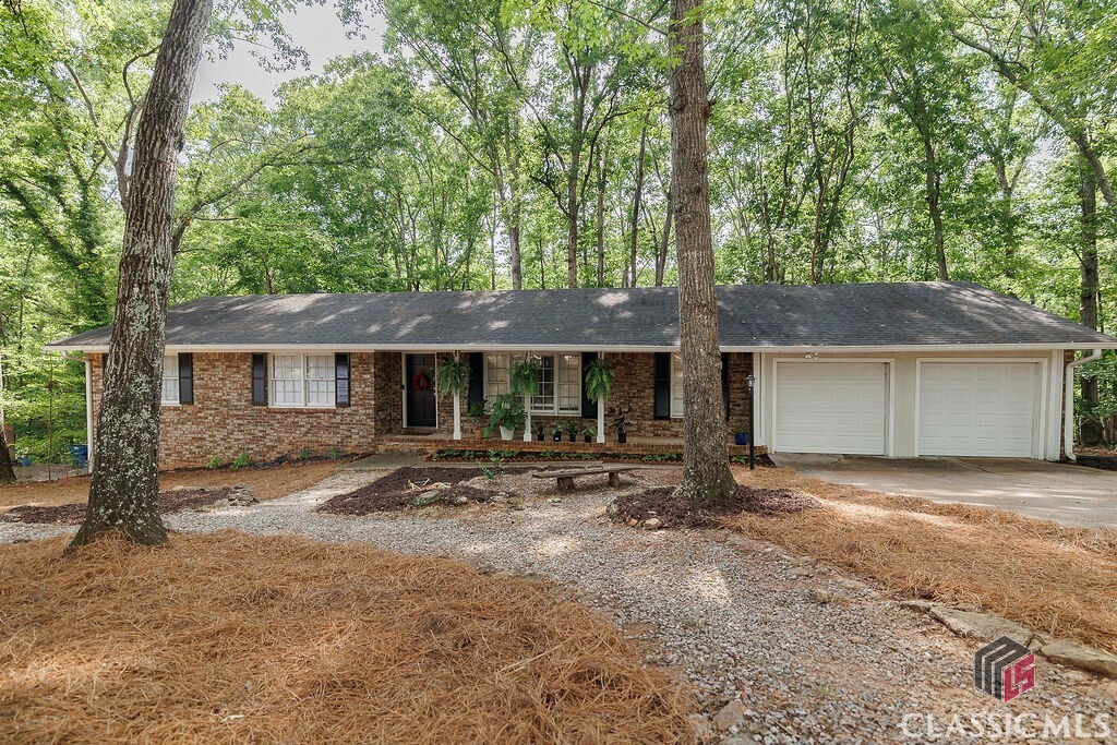 Property Photo:  387 Richard Way  GA 30605 