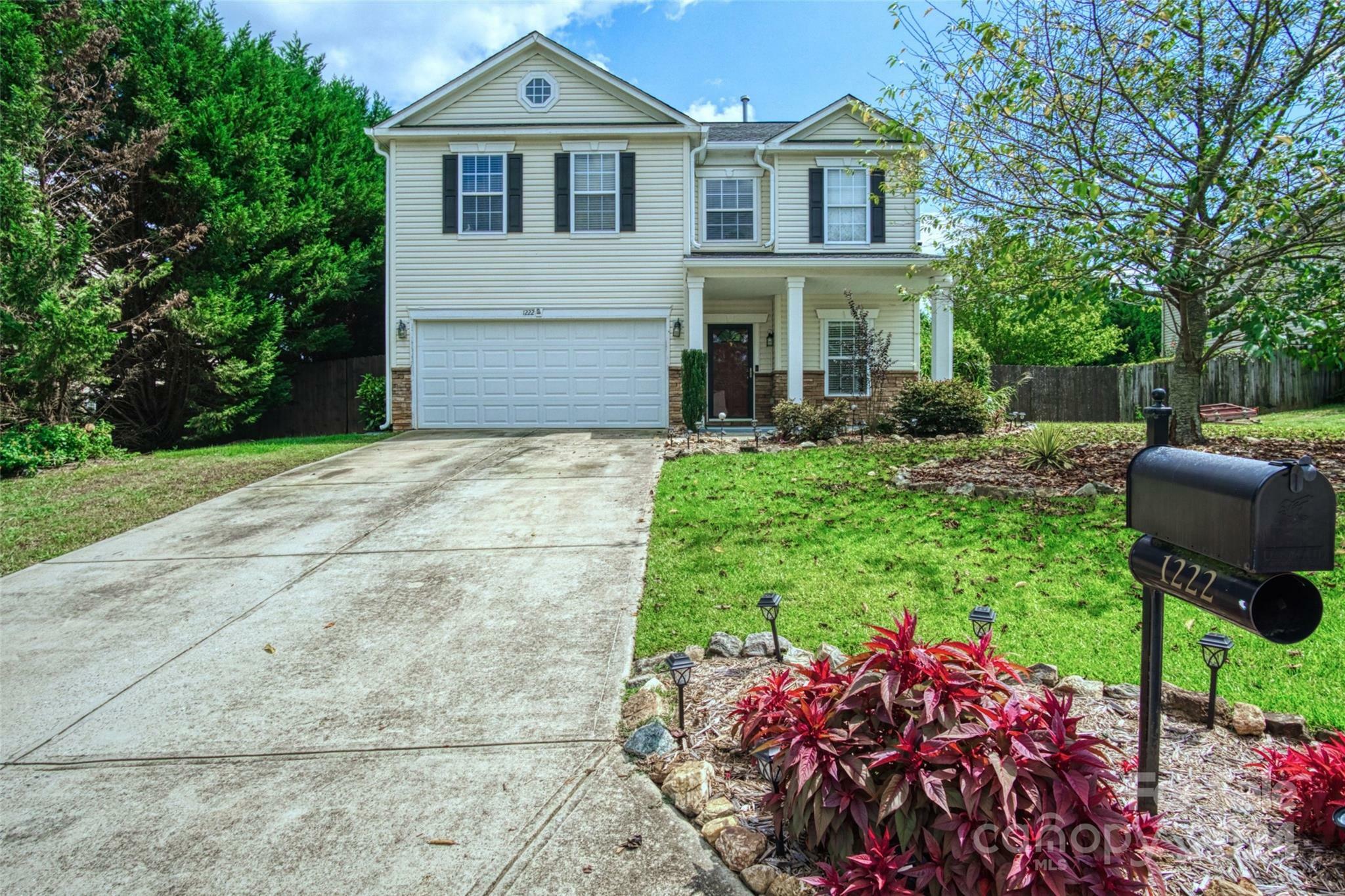 Property Photo:  1222 Applewood Lane  SC 29745 