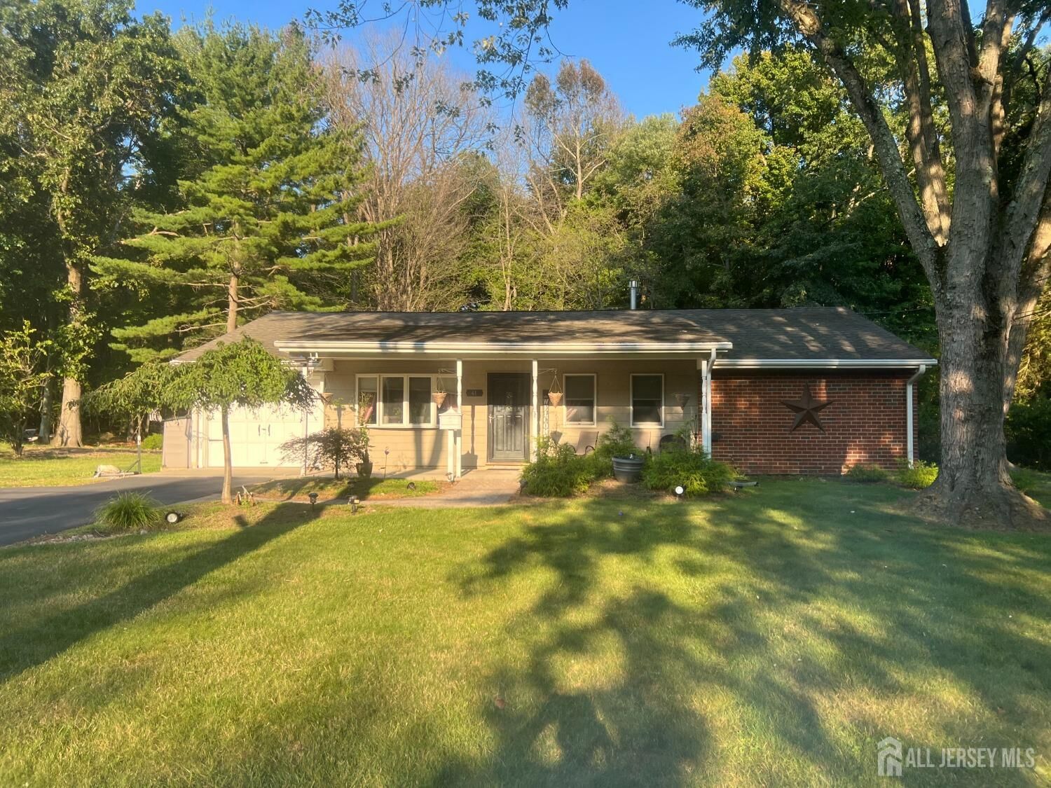 Property Photo:  41 Stockton Road  NJ 08824 