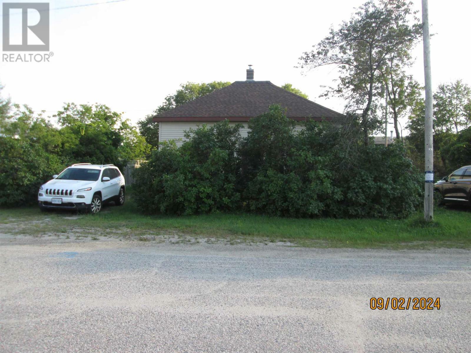 Property Photo:  106 Garden Avenue  ON P0T 1T0 