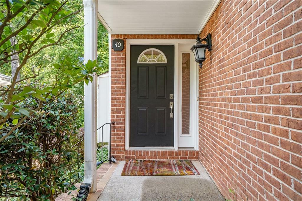 Property Photo:  40 Dunwoody Springs Drive 40  GA 30328 