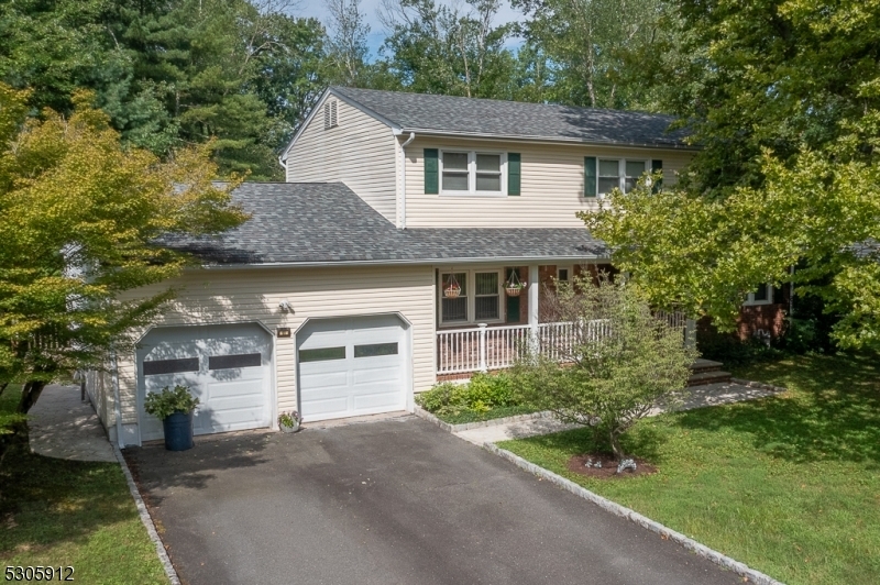 Property Photo:  65 Woodcrest Dr  NJ 07974 