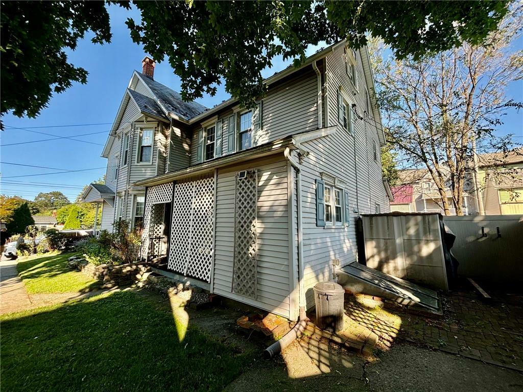 Property Photo:  222 C Street  PA 18072 